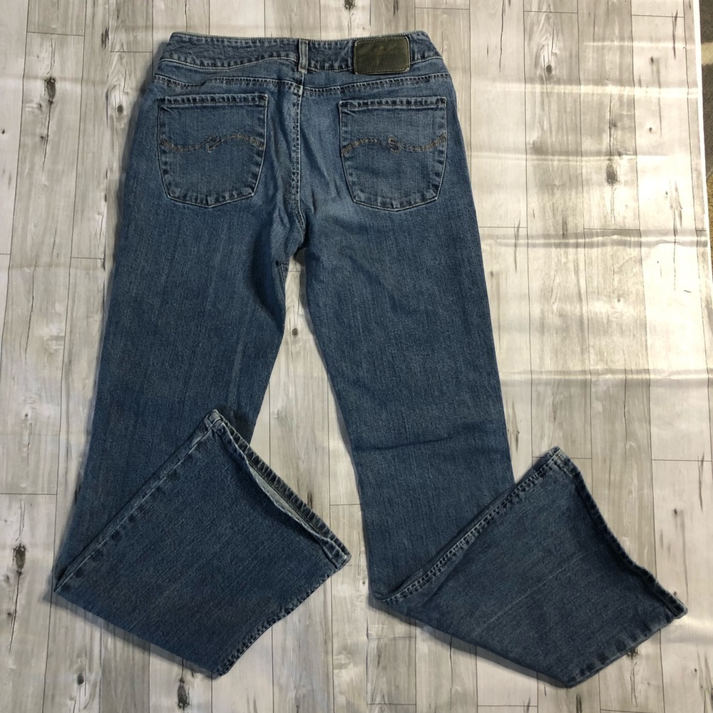Silver Jeans Womens size 31 Bootcut Faded Look Jeans Denim Blue